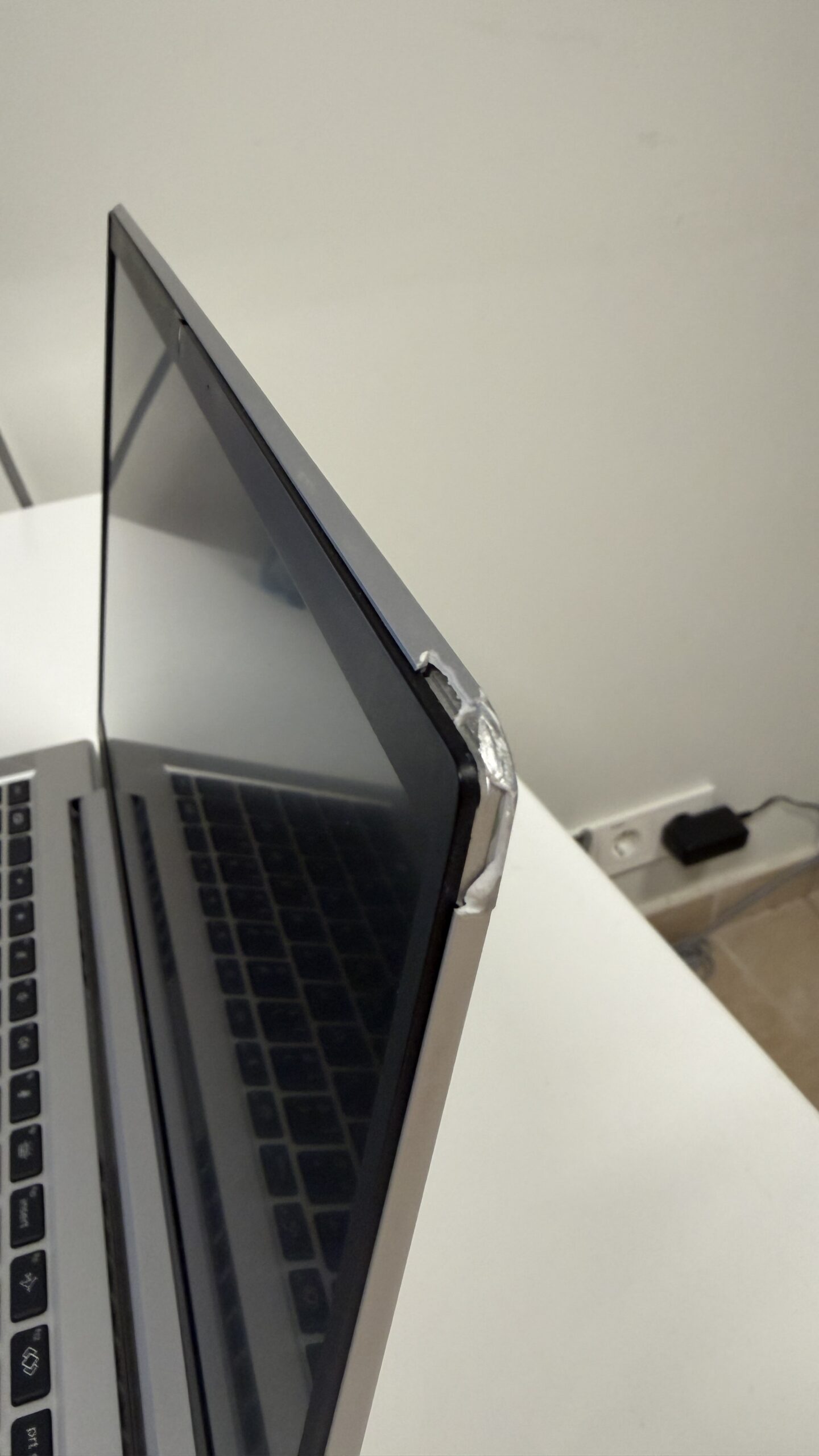 HP EliteBook 840 G8 (pisiveaga) - Image 2