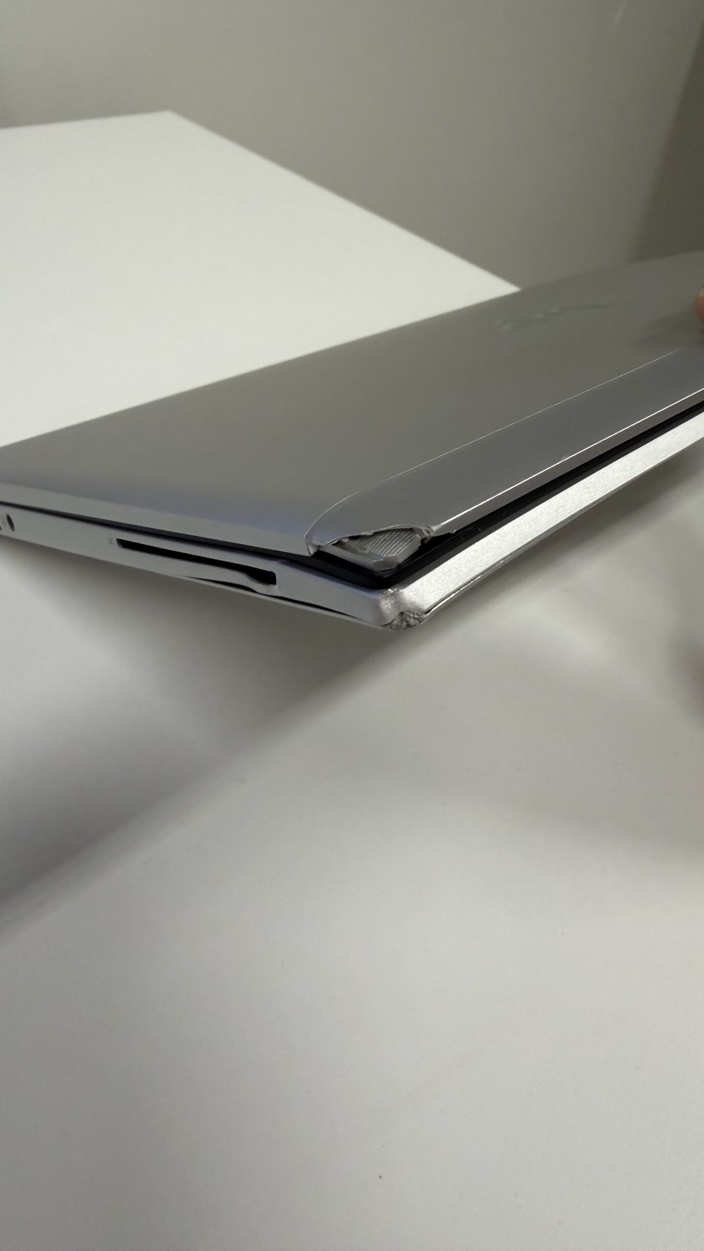 HP EliteBook 840 G8 (pisiveaga) - Image 2